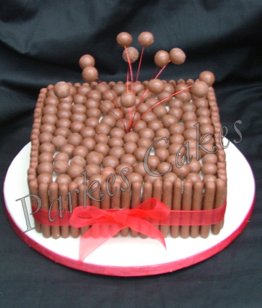 malteaser birthday cake